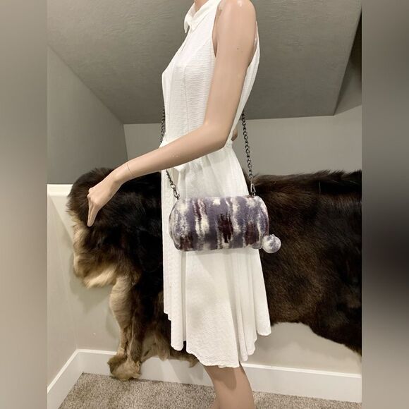Handmade Real Rex Rabbit Fur Barrel Bag/Crossbody Includes Fur Ball Bag Charm - Picture 9 of 16